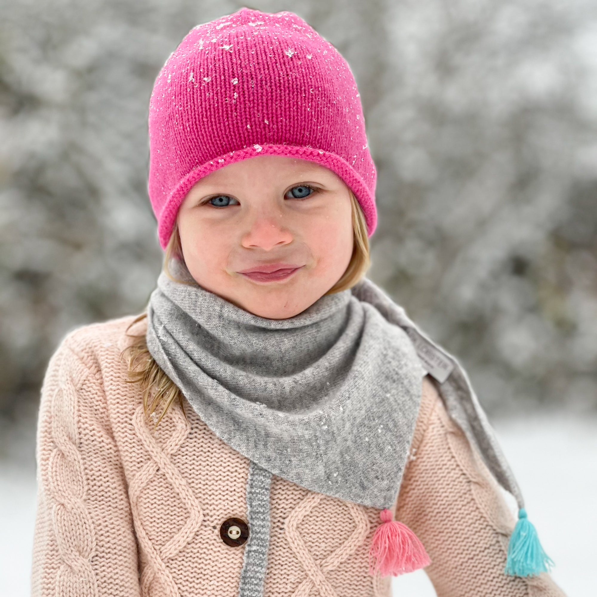 CLEO triangular scarf