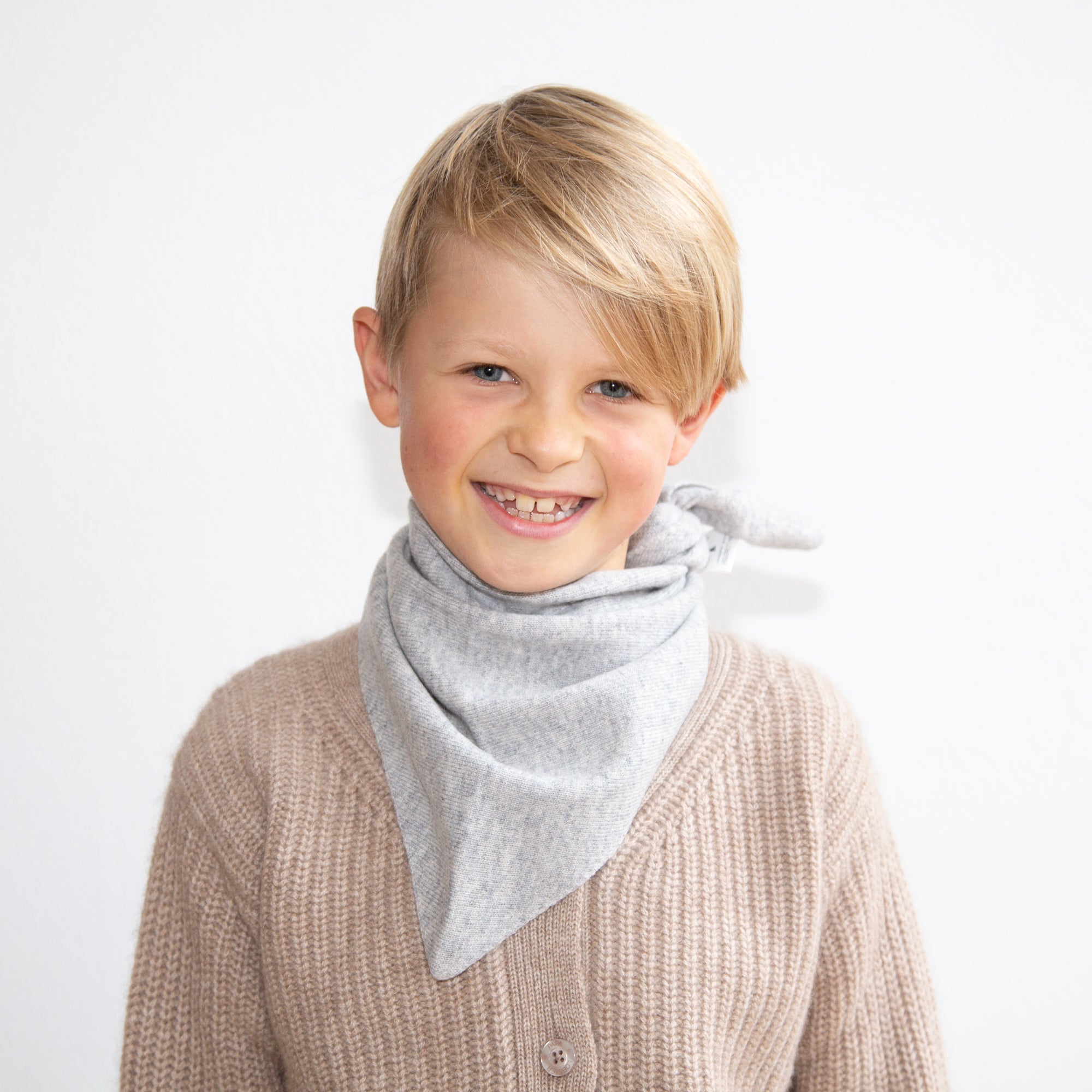 Triangular scarf KIM