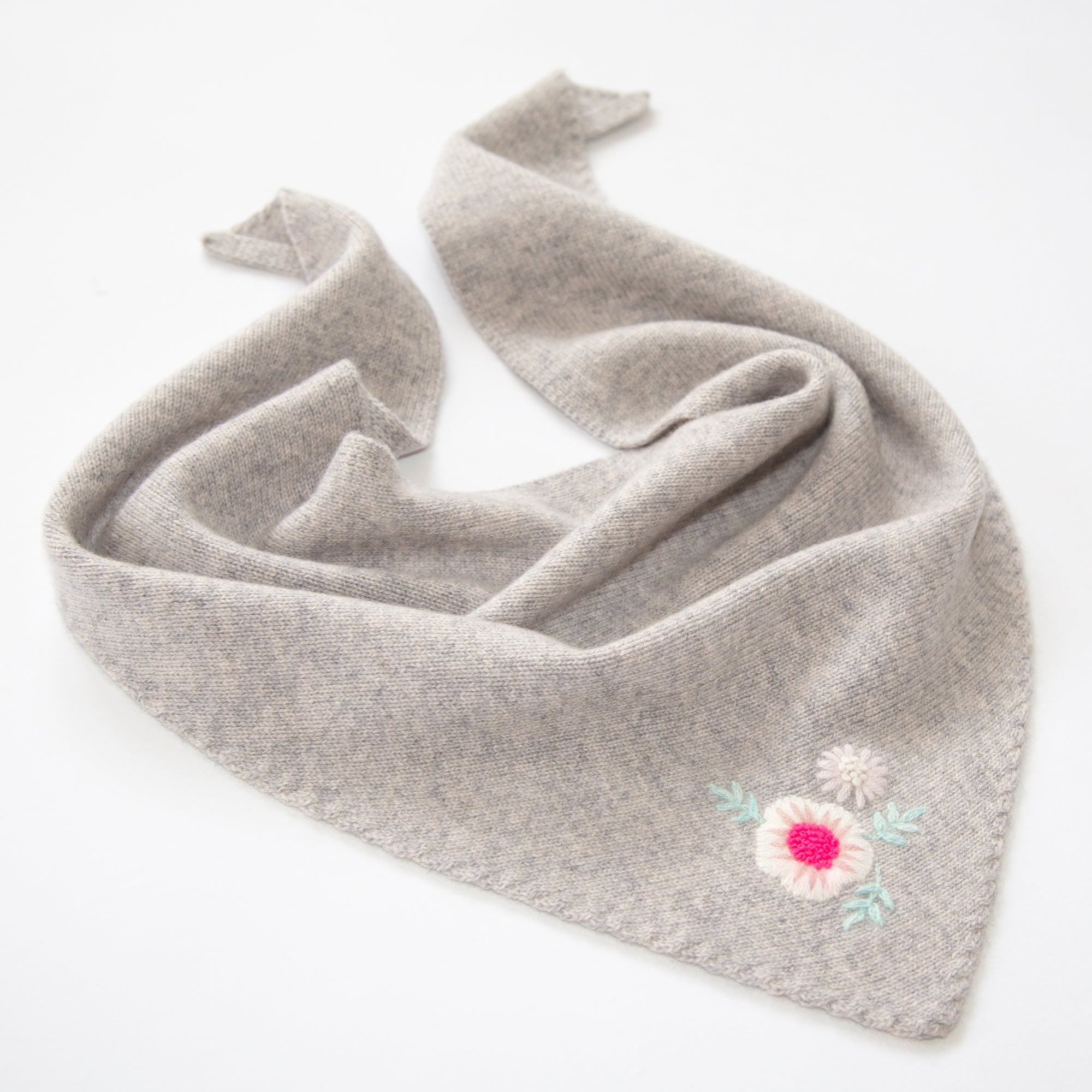 FLOWER triangular scarf