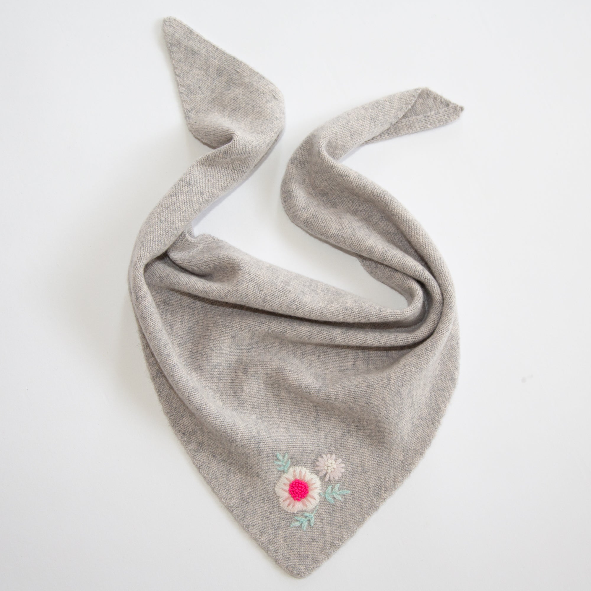 FLOWER triangular scarf