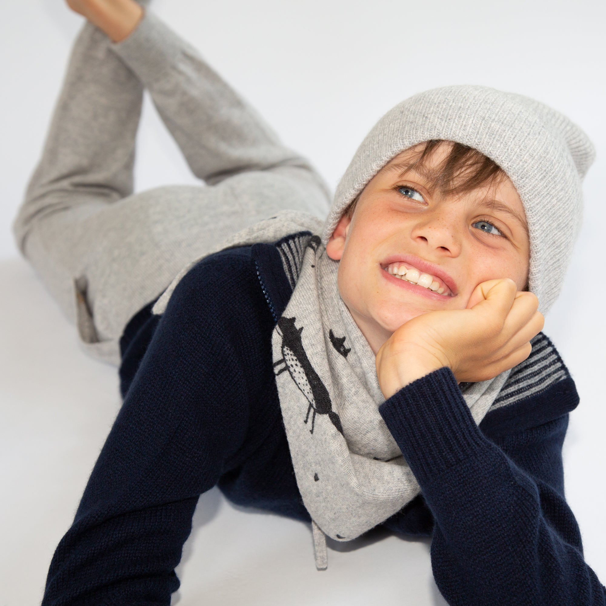 FOX triangular scarf