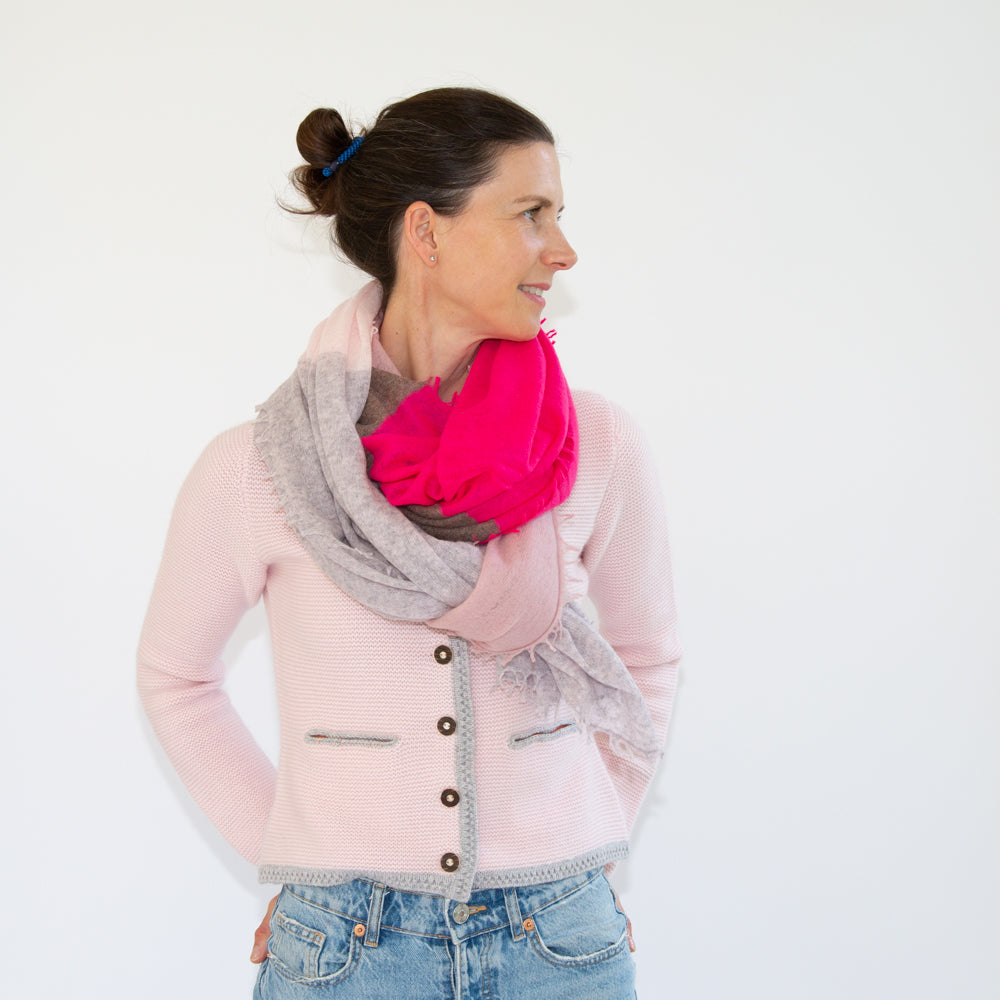 CAMILLE scarf with color block