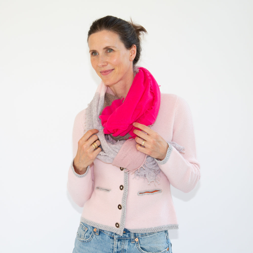 CAMILLE scarf with color block