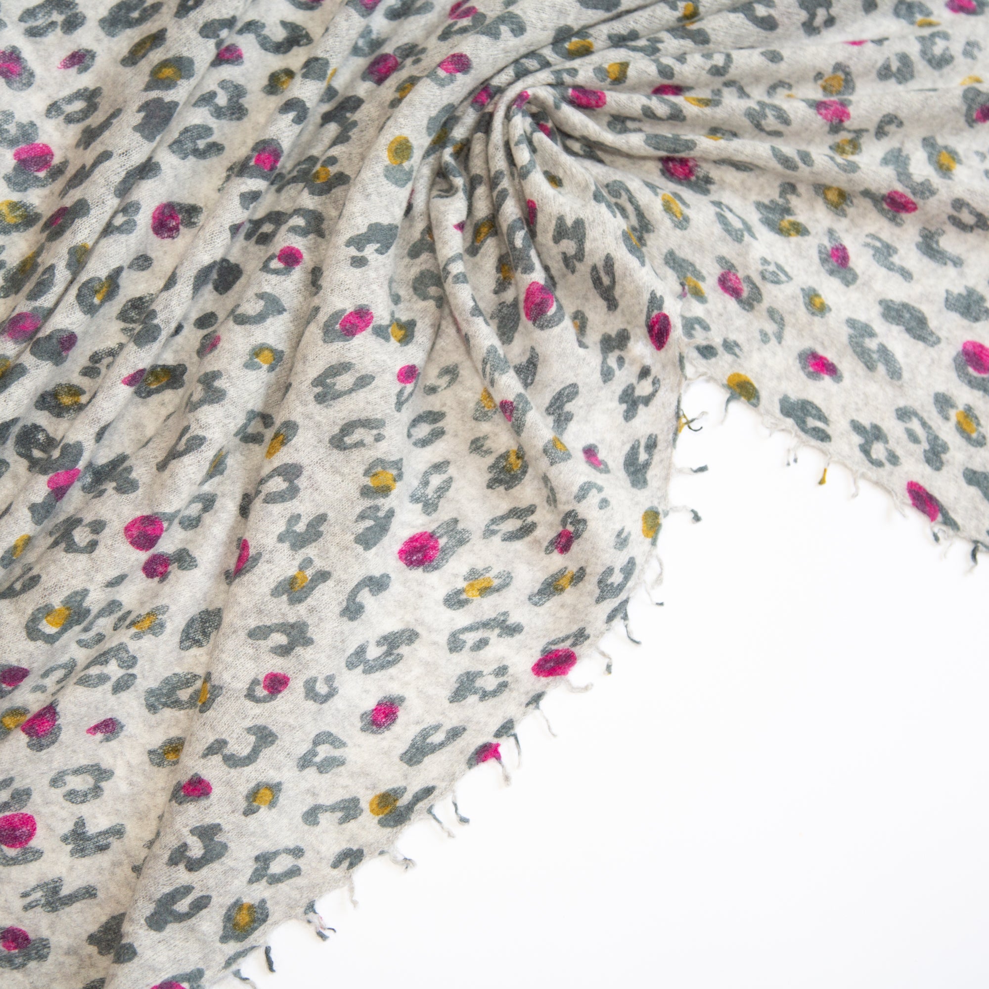 CAMILLE scarf with leopard print