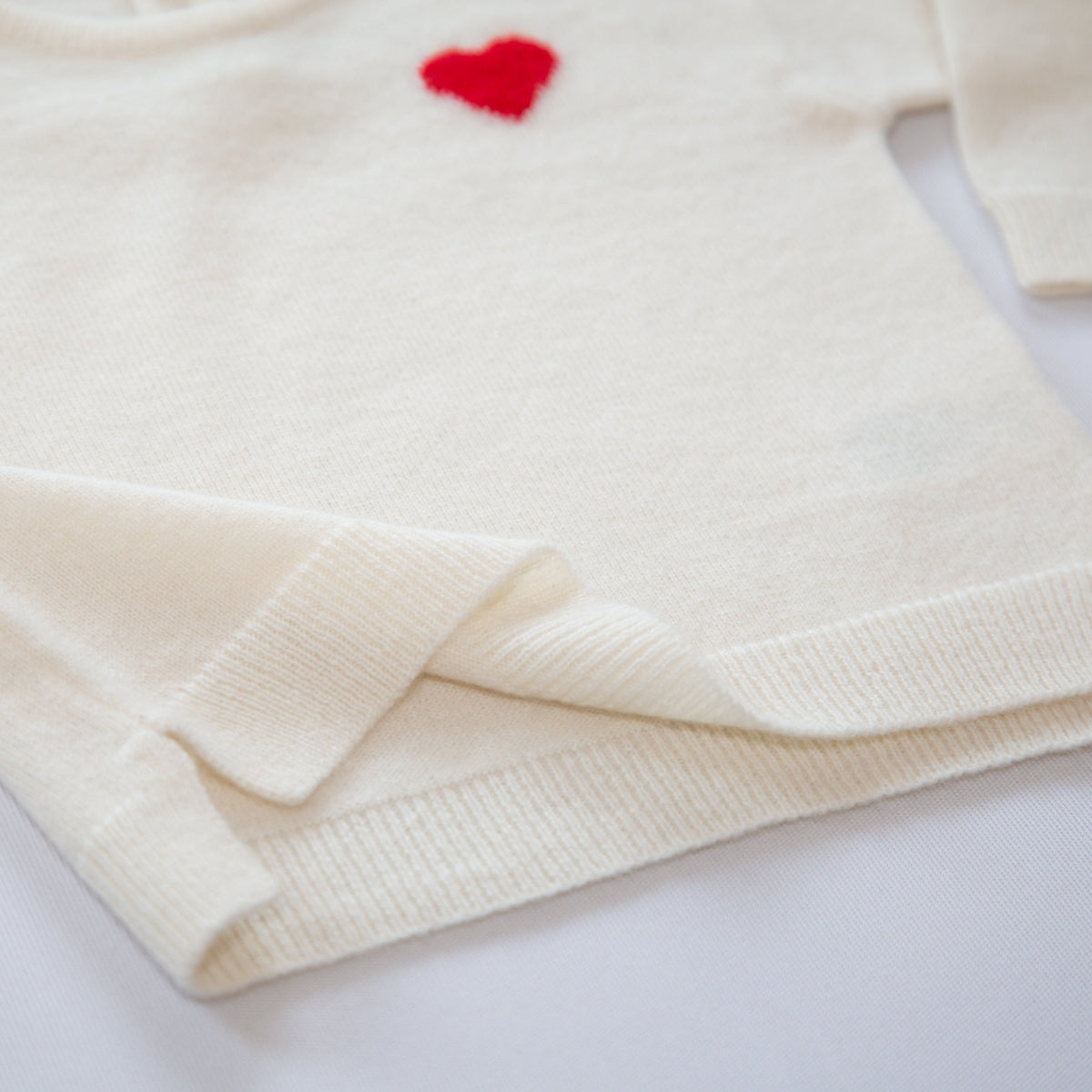 LITTLE HEART sweater