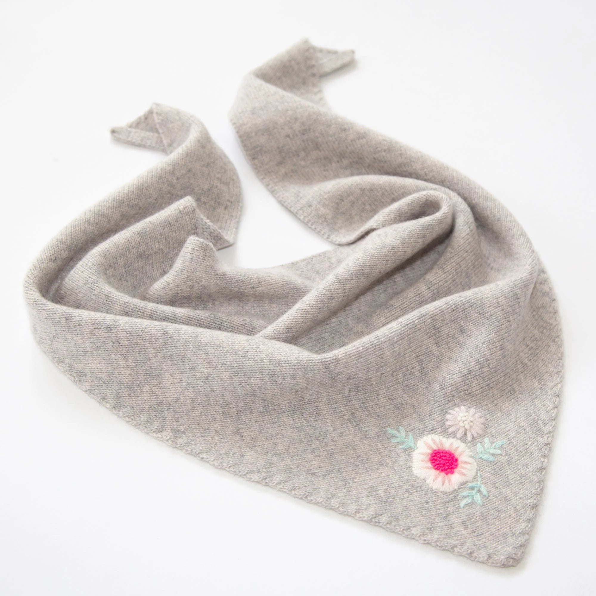 FLOWER triangular scarf