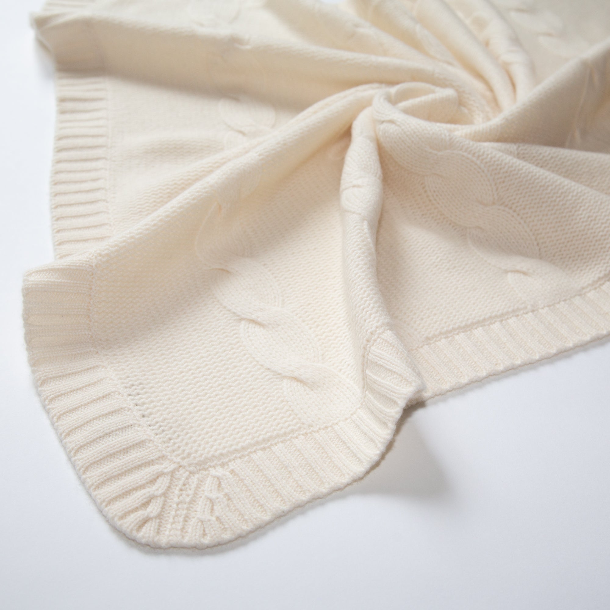 Babydecke JULES mit Zopfmuster