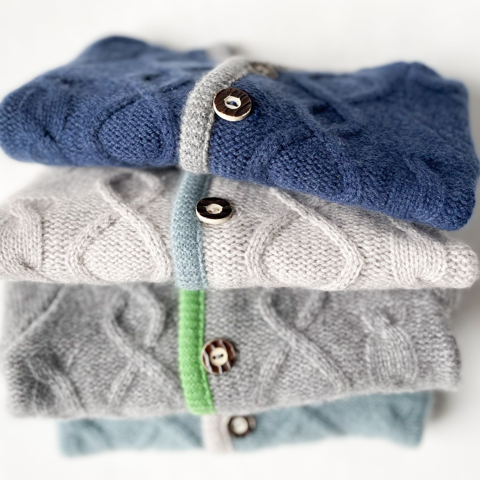 Trachten-Cardigan MAXI mit Aranmuster