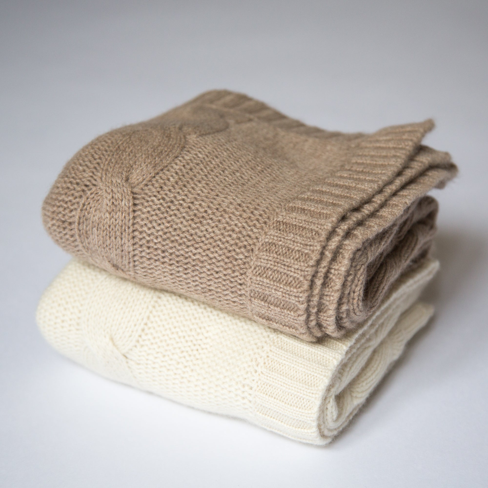 Babydecke JULES mit Zopfmuster