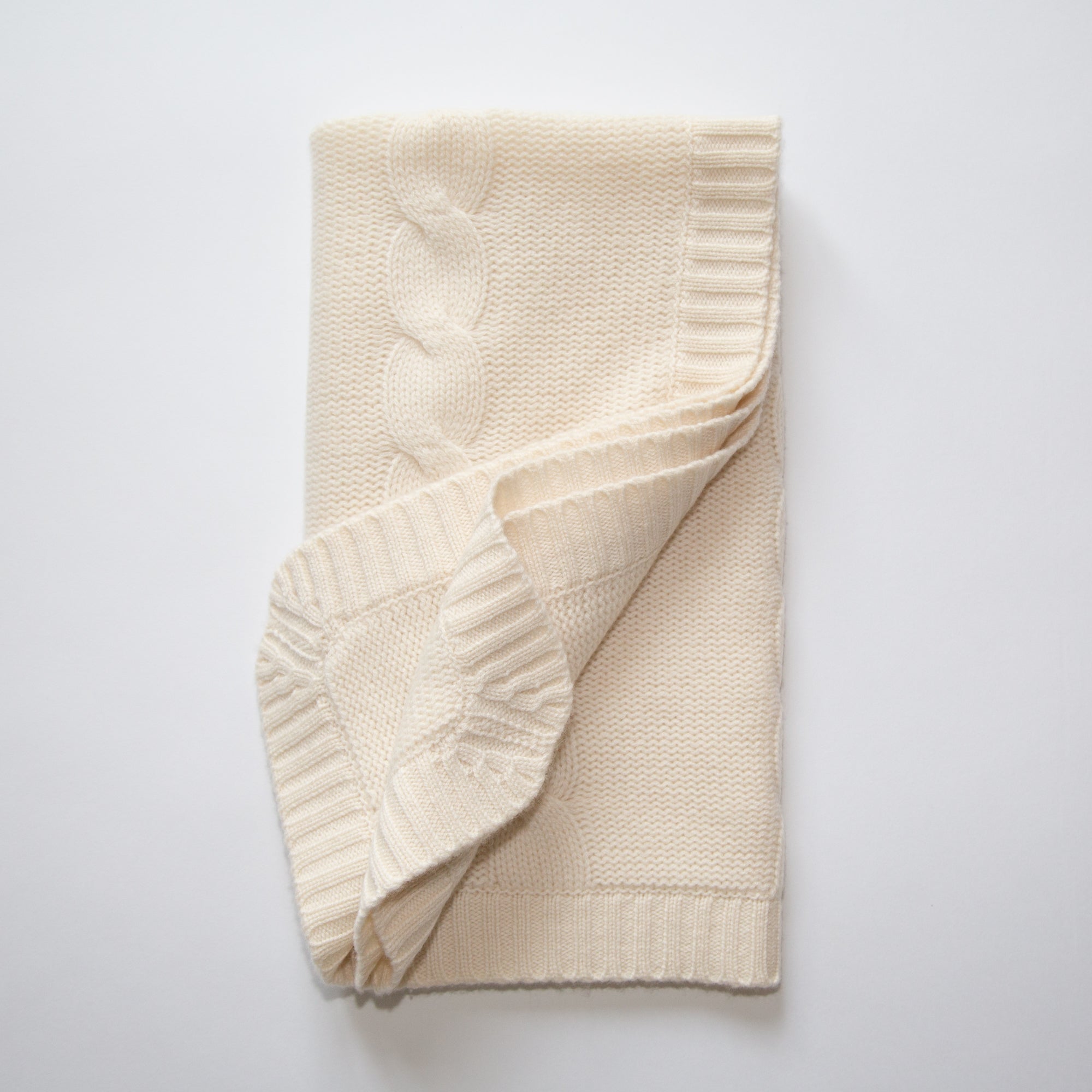 Babydecke JULES mit Zopfmuster