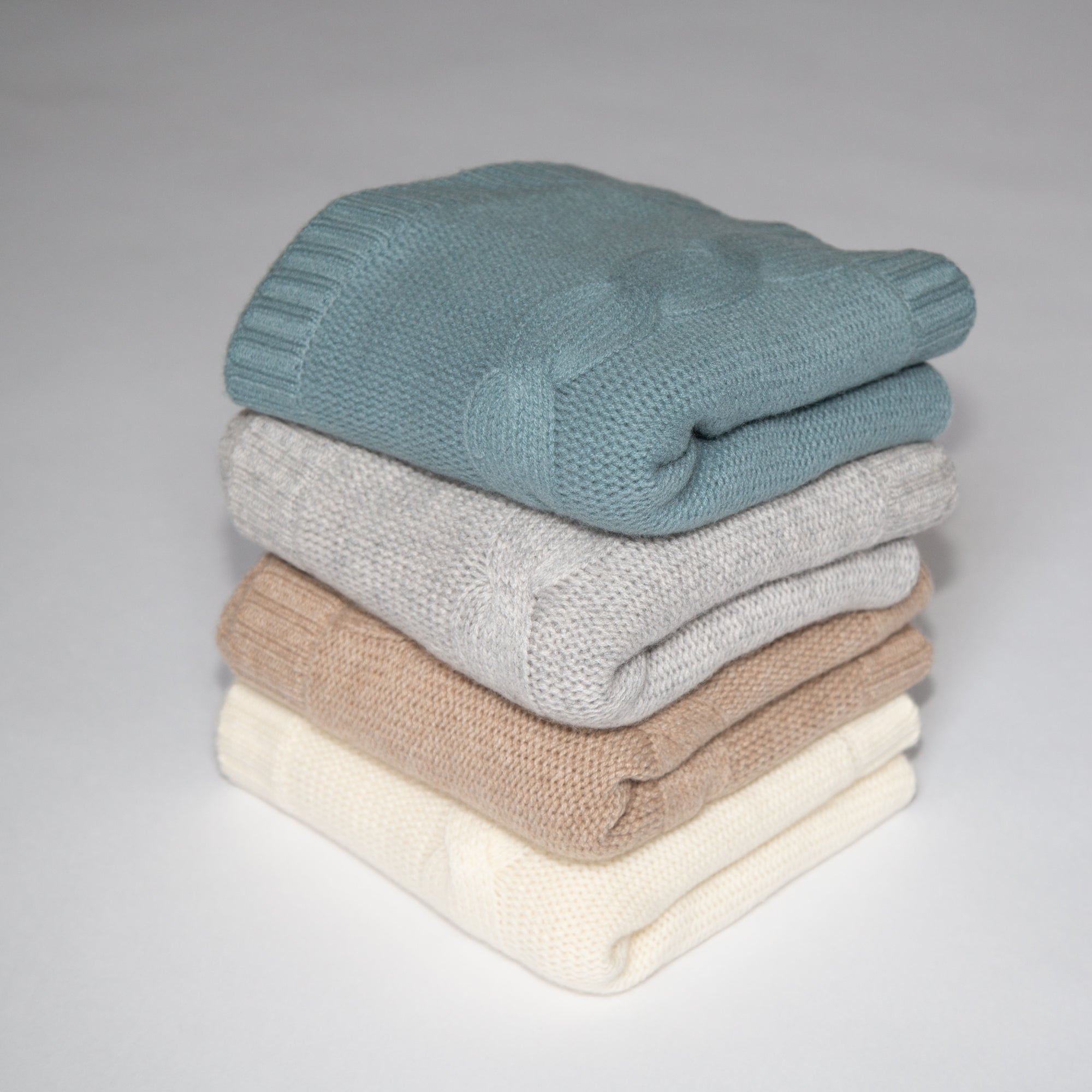 Babydecke JULES mit Zopfmuster