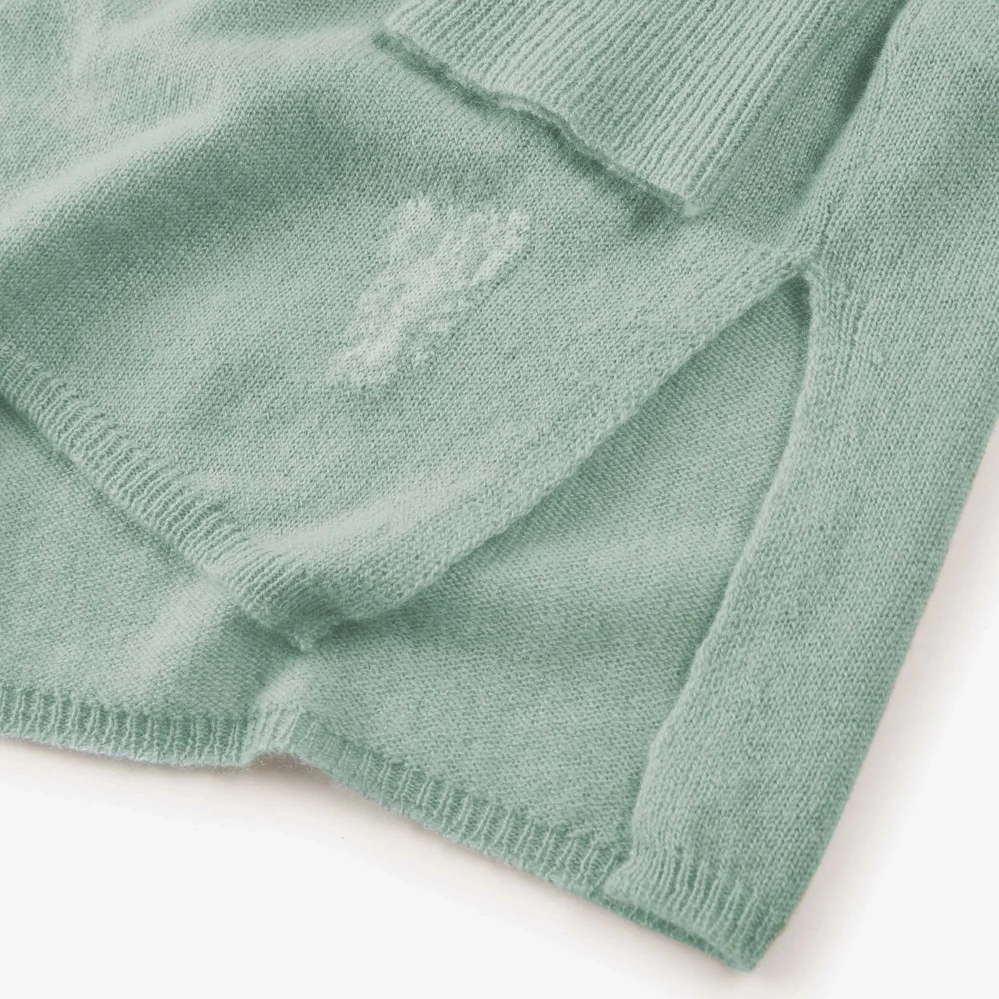 JOHA sweater