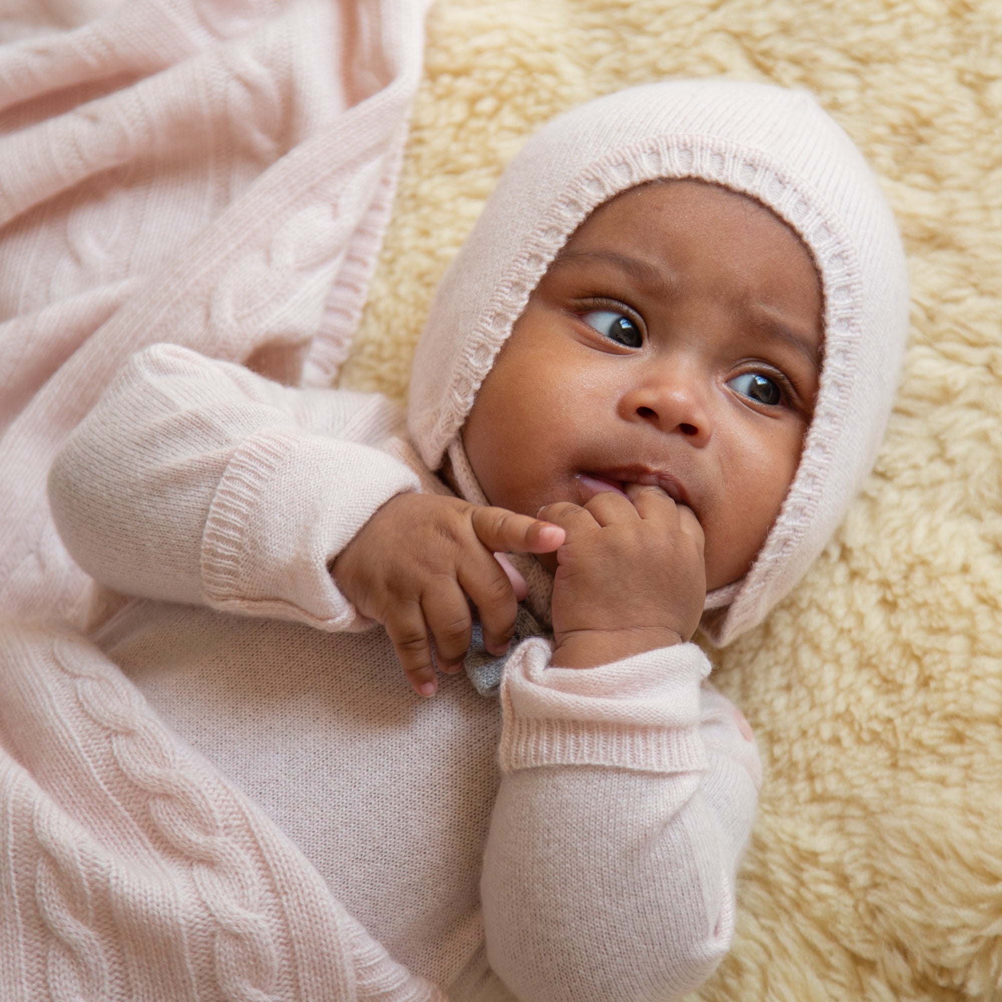 Cashmere knitted hat for tying and reversing for babies - rosé – Rosé